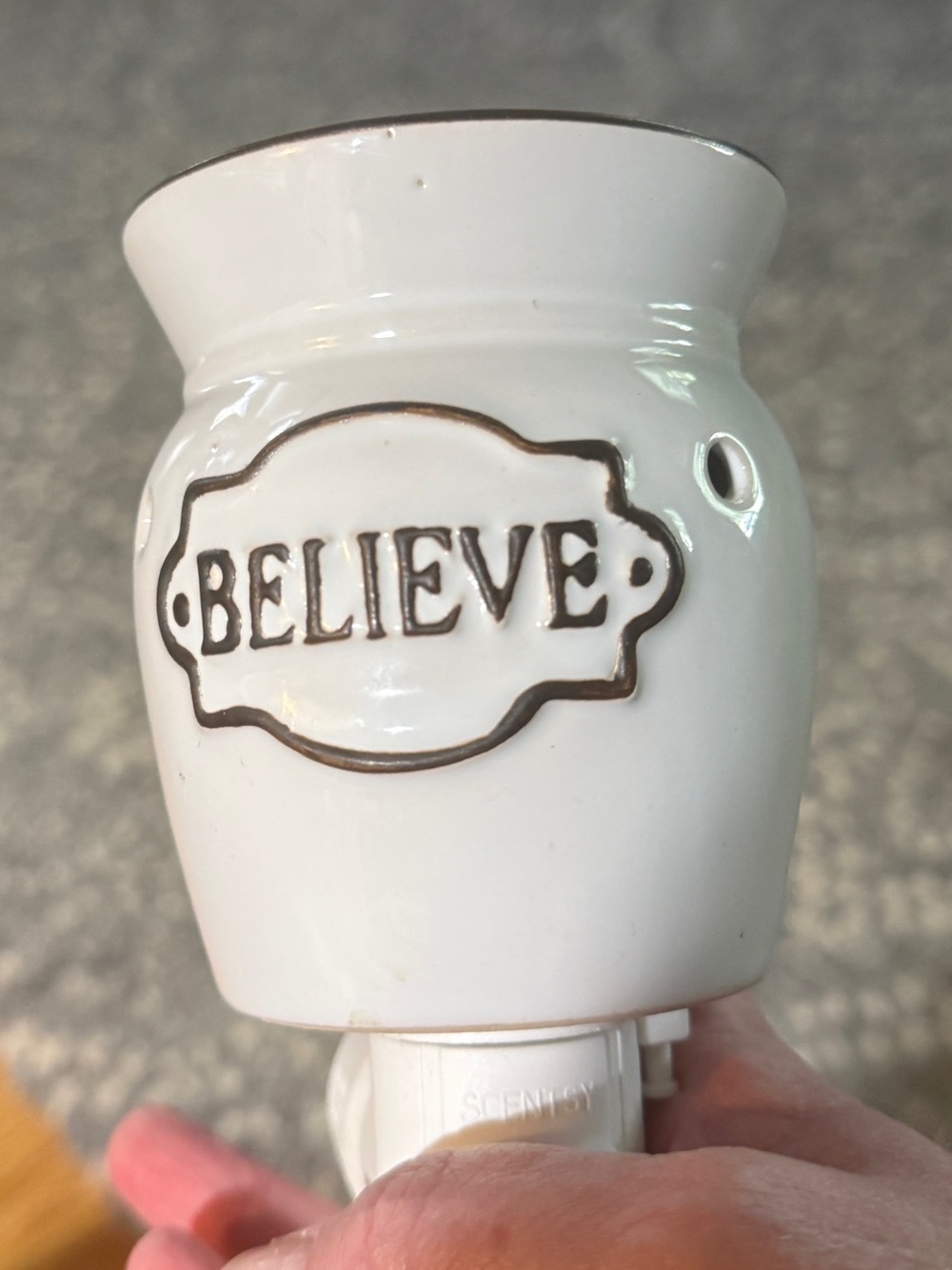 Scentsy White Believe Plug-In Warmer